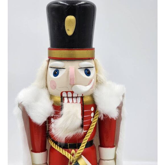 Vintage Nutcracker Christmas Drummer Cape Winter Holiday Decor Figurine 13" - Picture 6 of 11